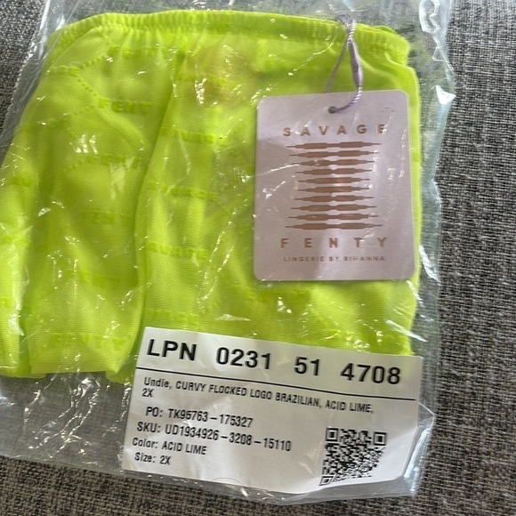 Flocked Logo Brazilian - Picture 6 of 6